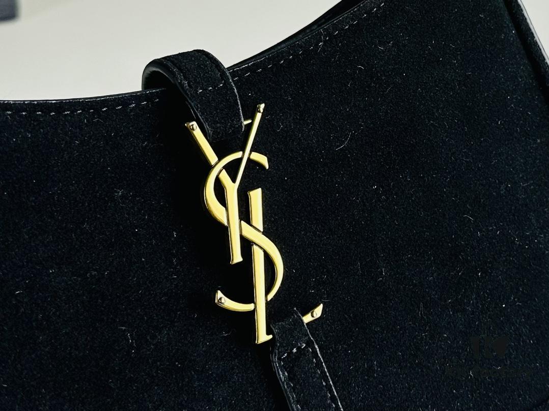 New Arrival with Box 💰 No Wonder It's YSL — Once Worn, Never Want to Take It Off