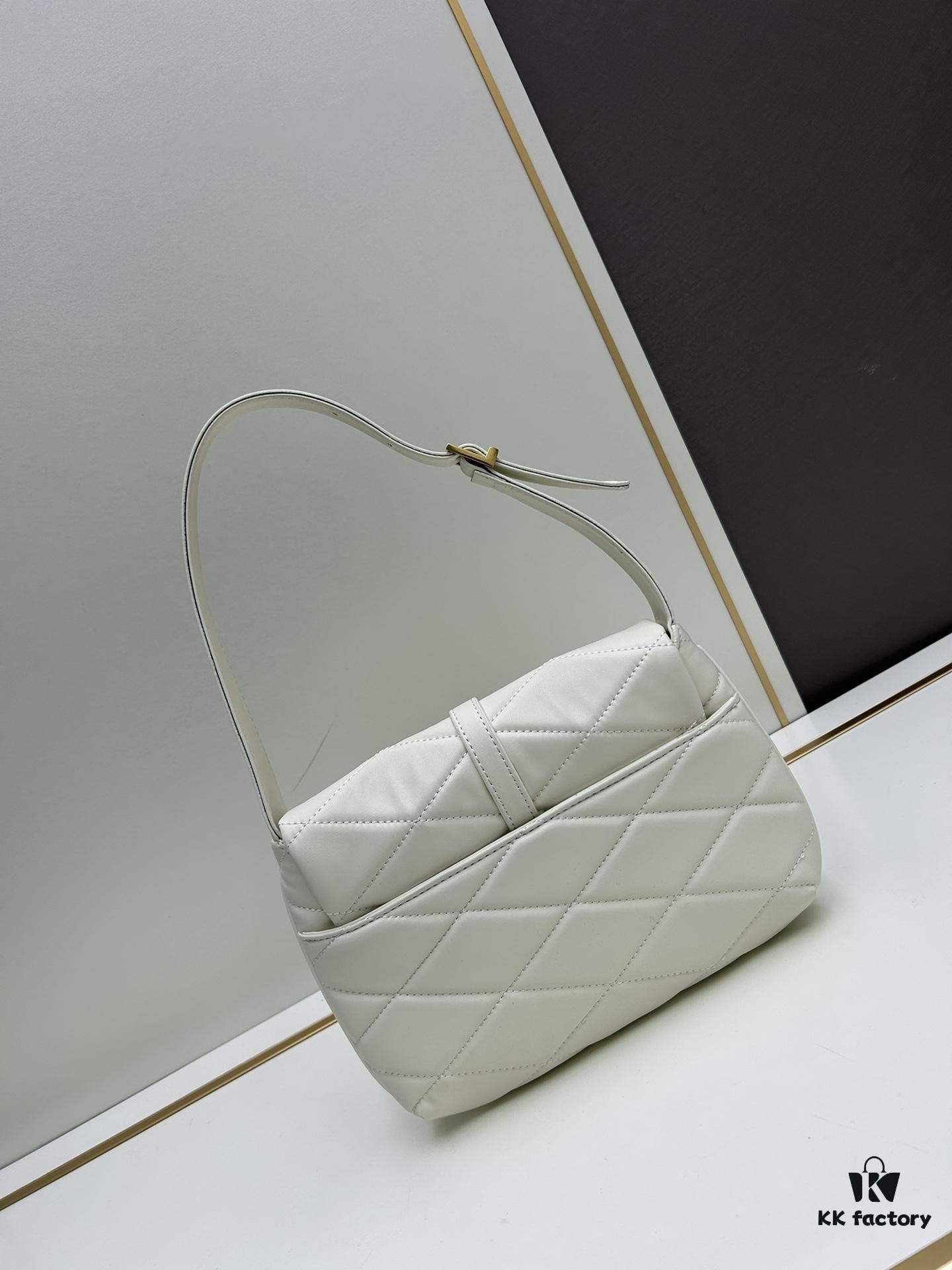 New Arrival with Box 💰 From Rosé's Back View, See How Beautiful the YSL Trapezoid Shoulder Bag Is! ||| Gold Logo + Diamond Quilting Trapezoidal Silhouette