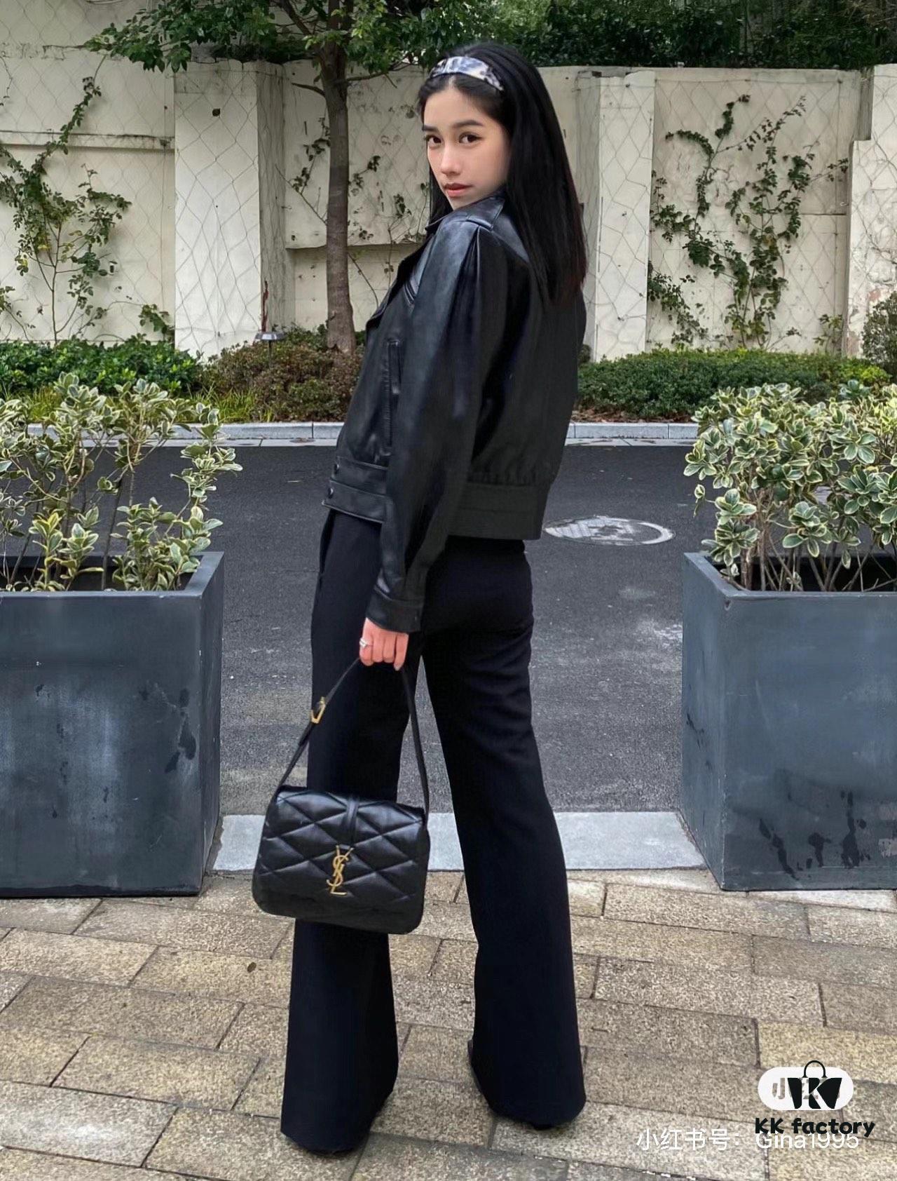 New Arrival with Box 💰 See How Beautiful the YSL Trapezoid Shoulder Bag Looks from Rosé's Back View!