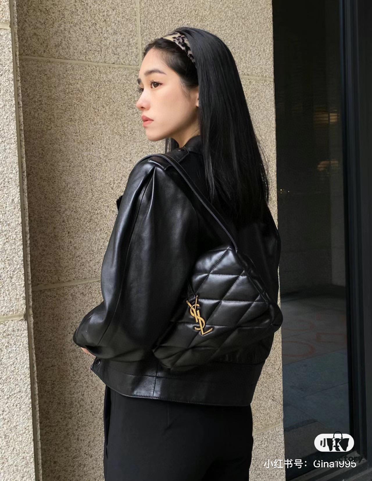 New Arrival with Box 💰 See How Beautiful the YSL Trapezoid Shoulder Bag Looks from Rosé's Back View!