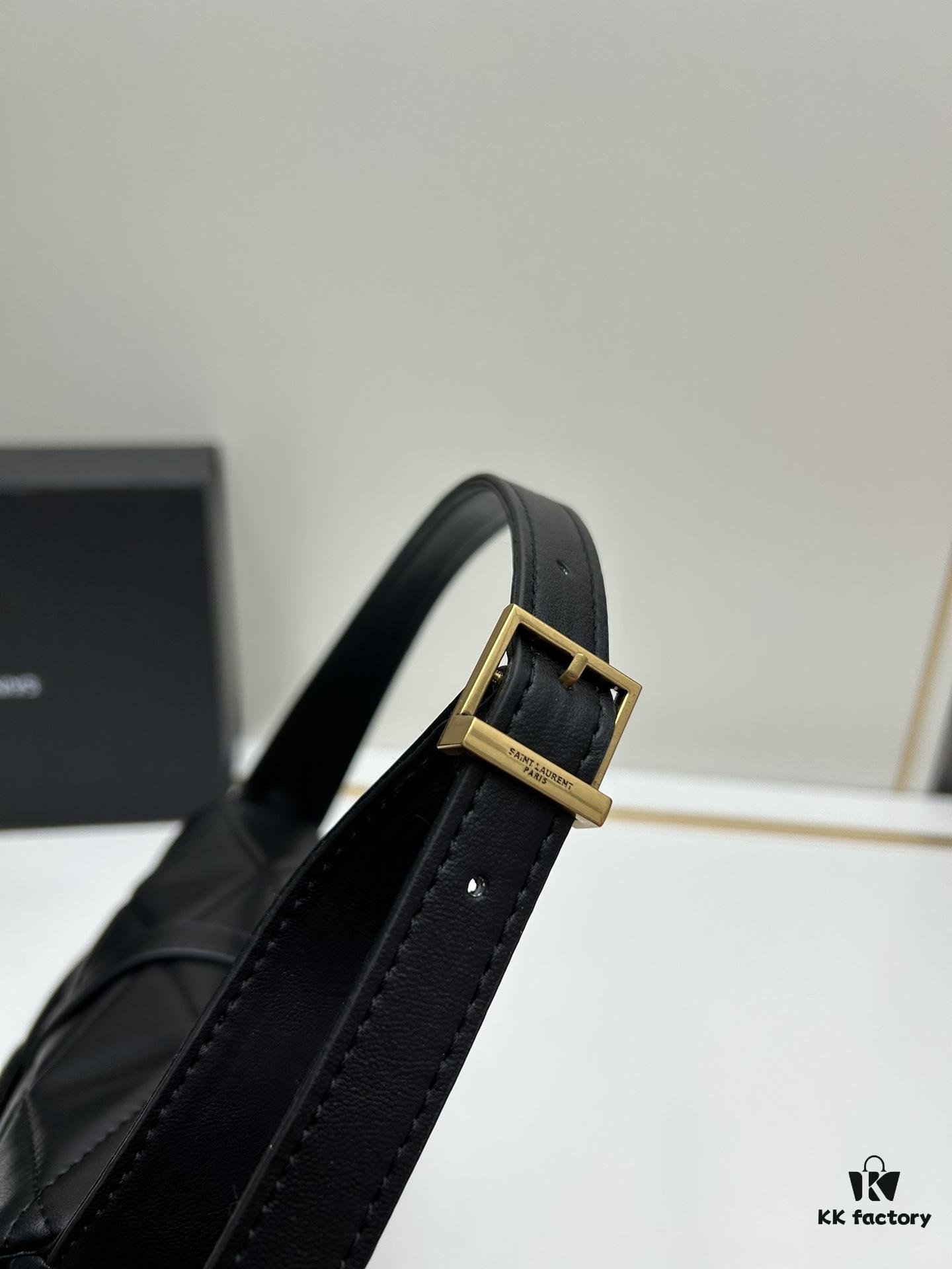 New Arrival with Box 💰 From Rosé's Back View, See How Beautiful the YSL Trapezoid Shoulder Bag Is! ||| Gold Logo + Diamond Quilted Trapezoidal Silhouette