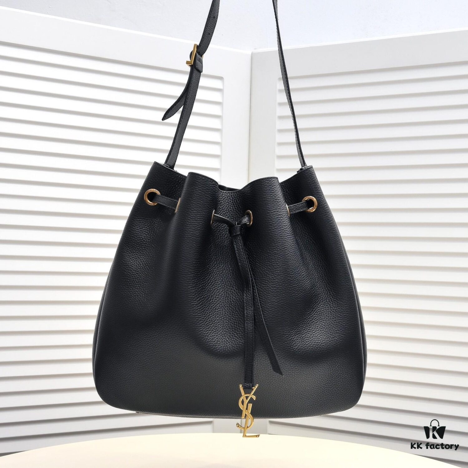 YSL 24 New Arrival, Instantly Stylish and Eye-Catching Like a Goddess on the Fashion Frontier