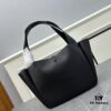 YSL Latest Bea Tote Bag for Fall-Winter 320 Bestseller