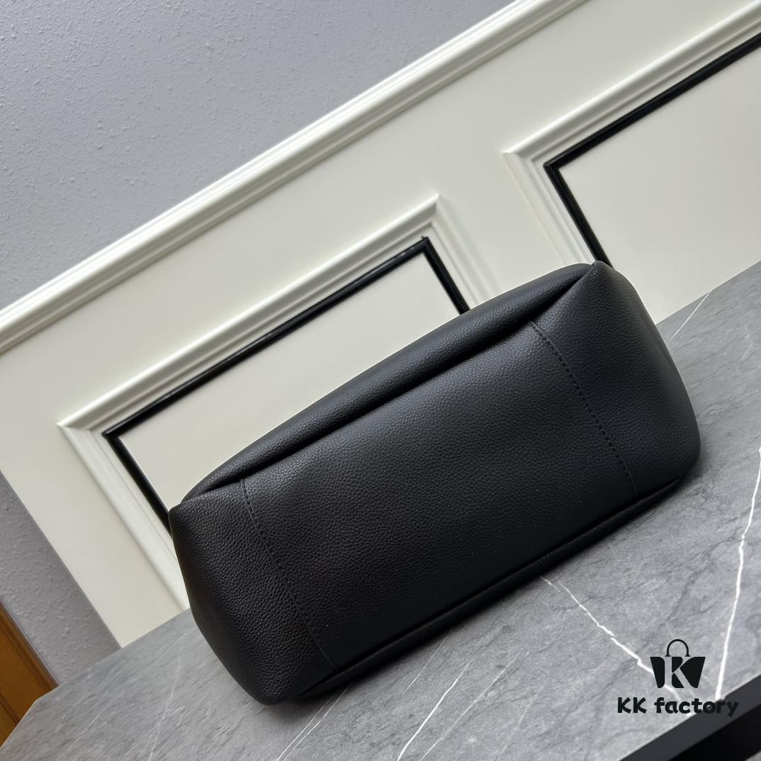 YSL Latest Bea Tote Bag for Fall-Winter 320 Bestseller