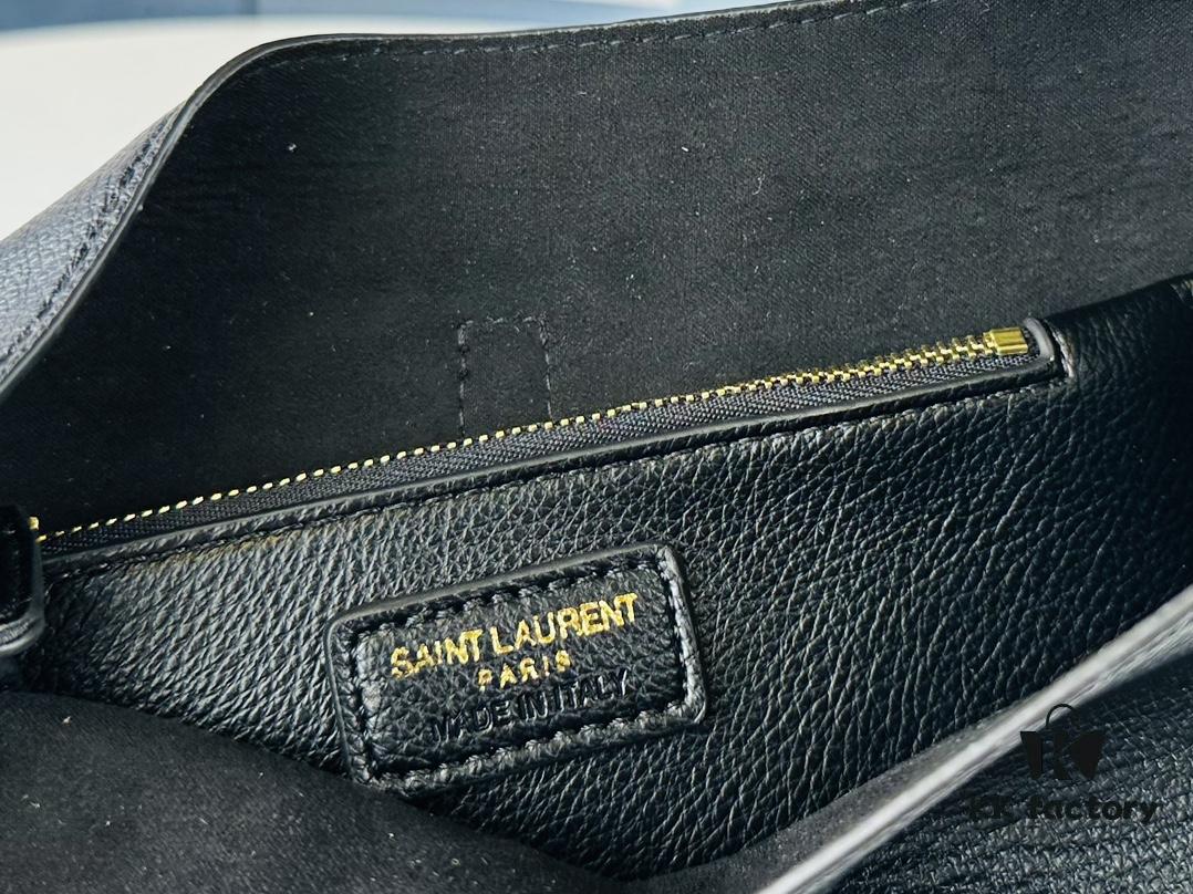 New Arrival Those Years Following Rosé's Hobo Bag ||| If Jamie is Rosé's princess, Icare is the queen of Rosé's large bags 🫅