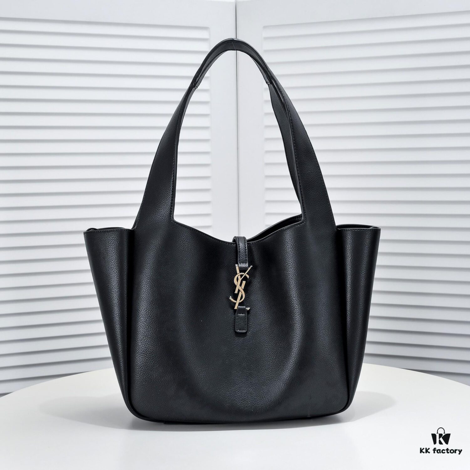YSL Latest Bea Tote Bag Autumn Winter Bestseller