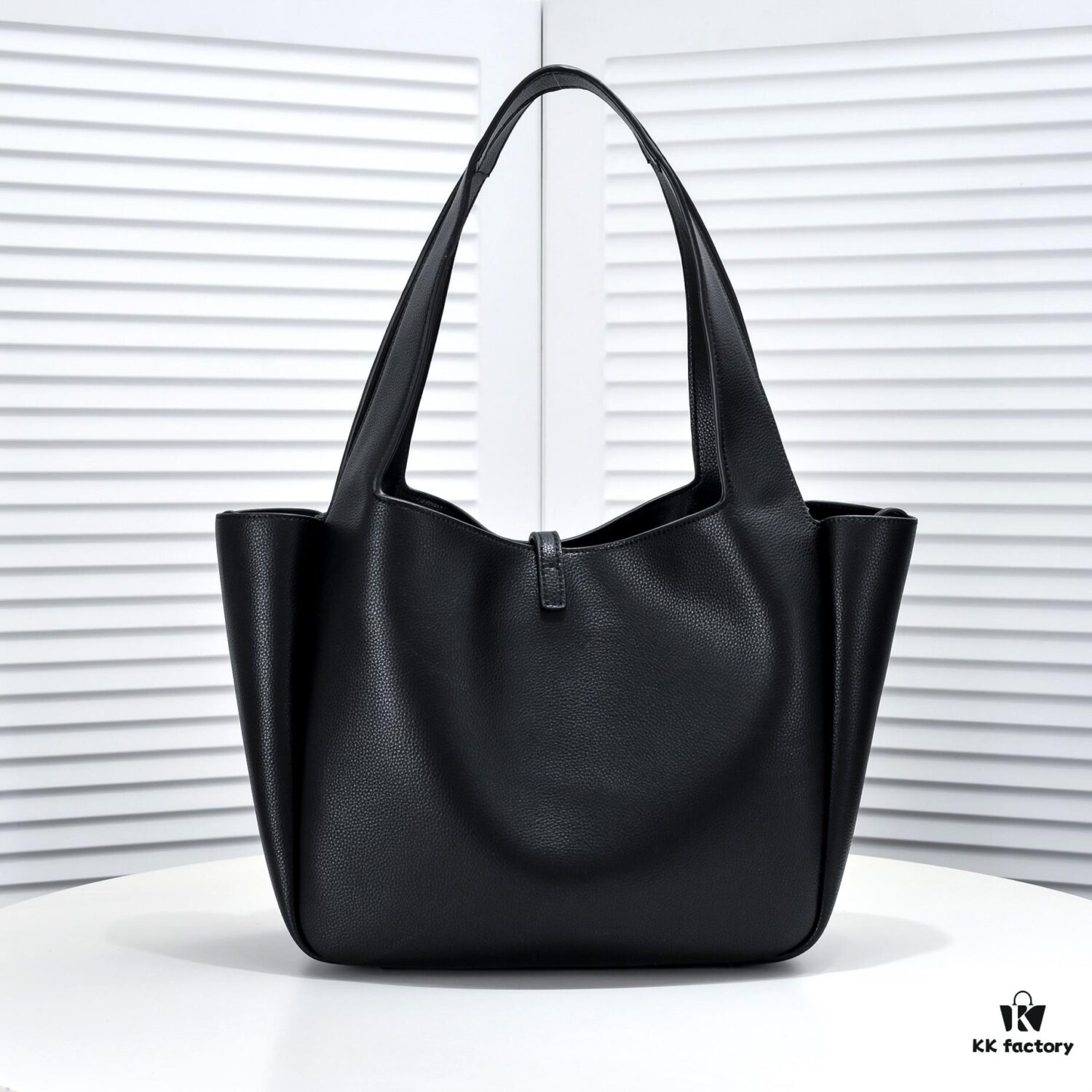 YSL Latest Bea Tote Bag Autumn Winter Bestseller