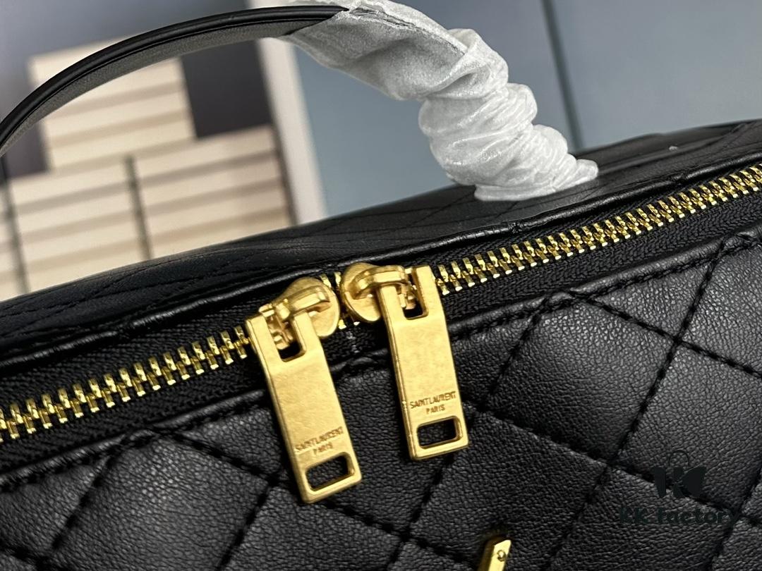 New Arrival Box Set: A Large Capacity Makeup Bag, Super Practical and Adorable — YSL's Latest Comeback