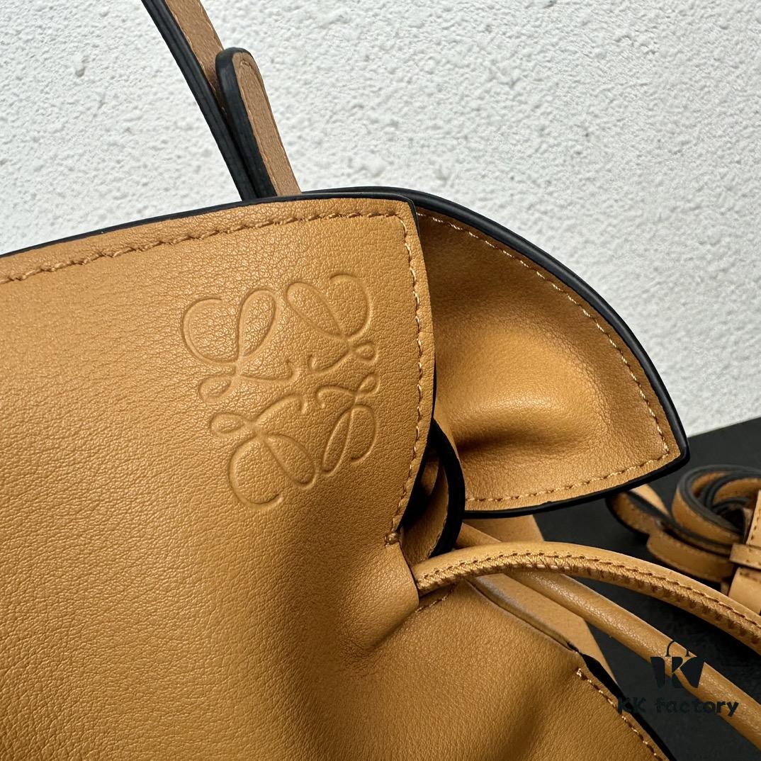 Top Original Batch: Large 240, Small 230 Loewe Flamenco Lucky Bag, Can Be Carried by Hand or Crossbody, Plain Calfskin