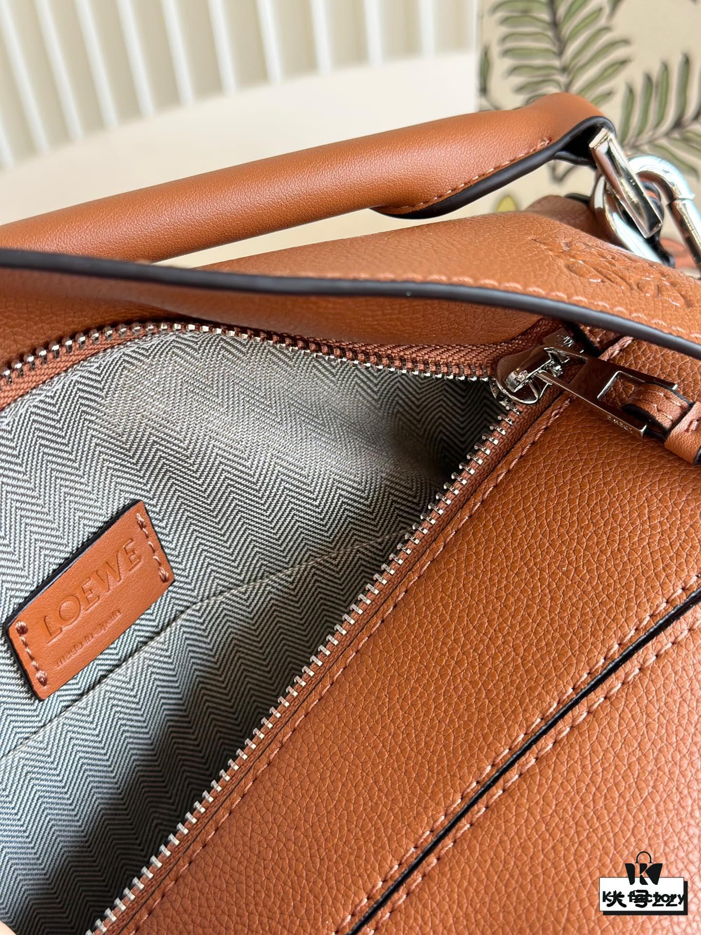 Loewe Puzzle Mini Bag in Box