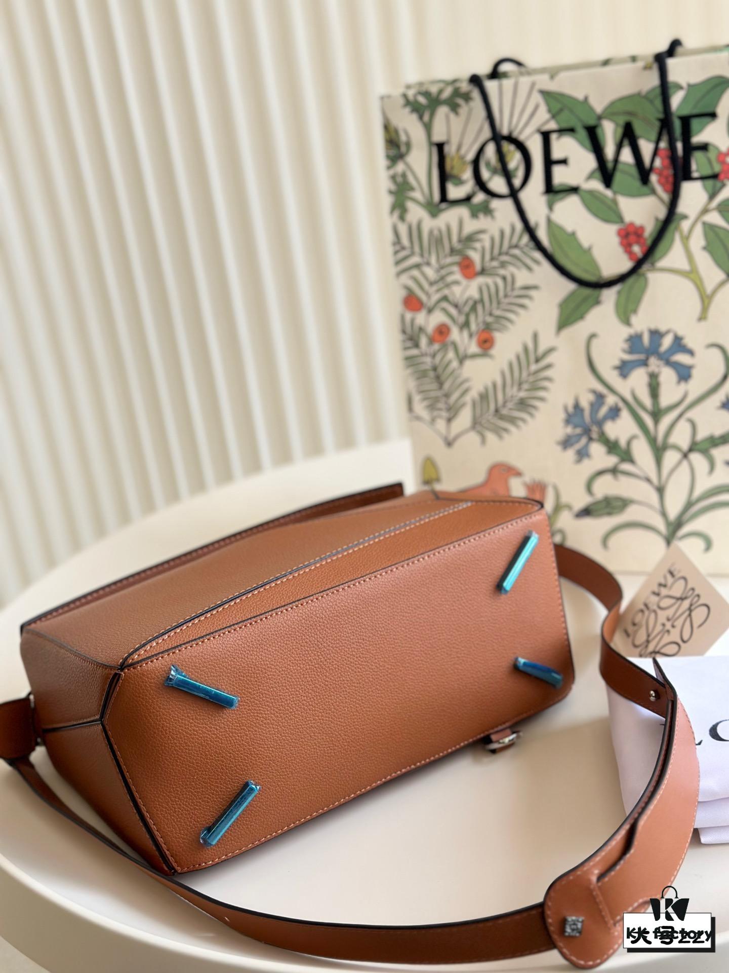 Loewe Puzzle Mini Bag in Box