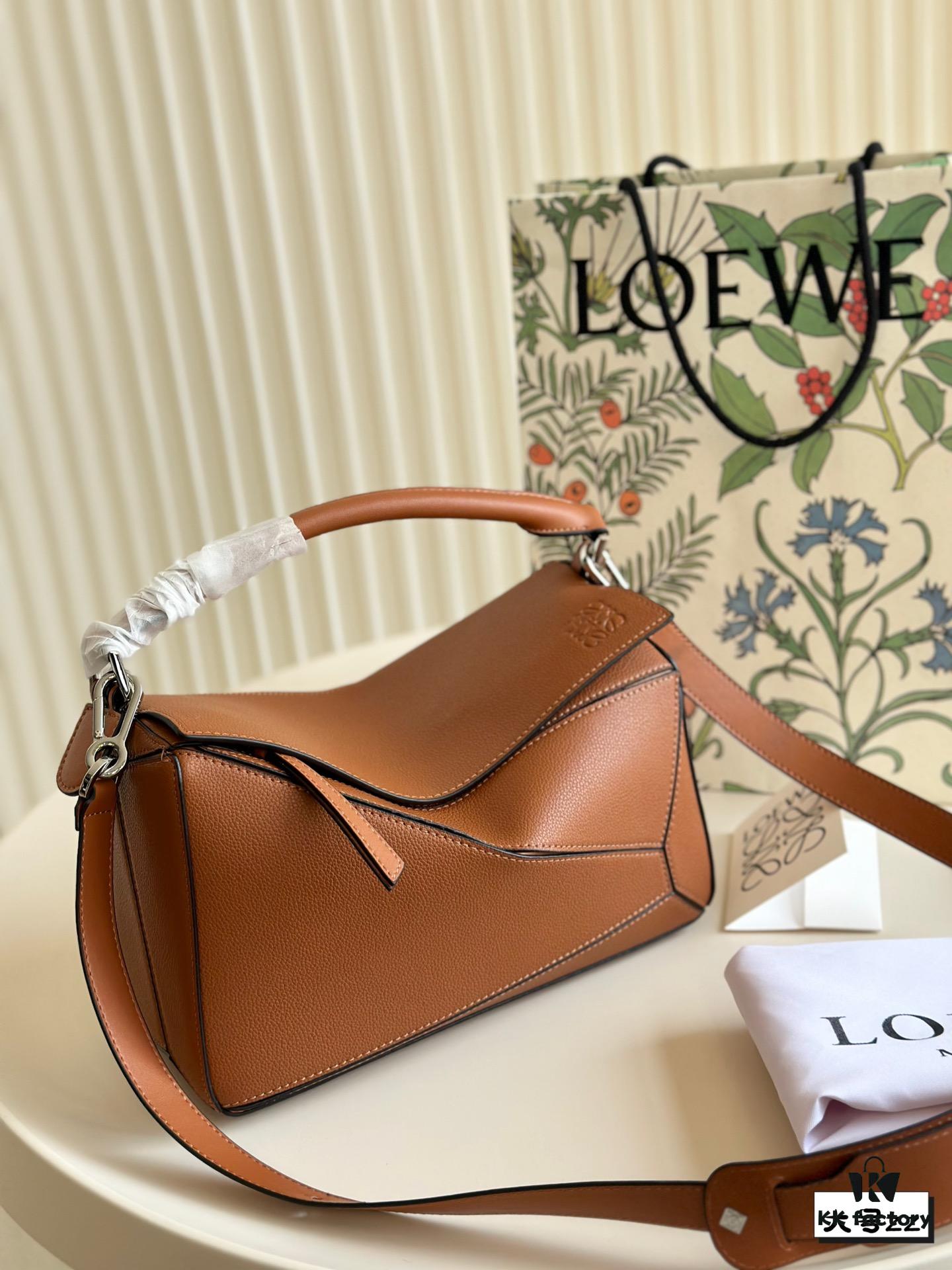 Loewe Puzzle Mini Bag in Box