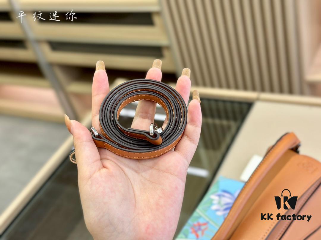 Loewe Puzzle Mini Geometric Bag