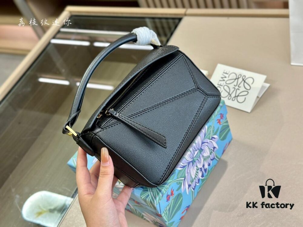 Loewe Puzzle Mini Geometric Bag