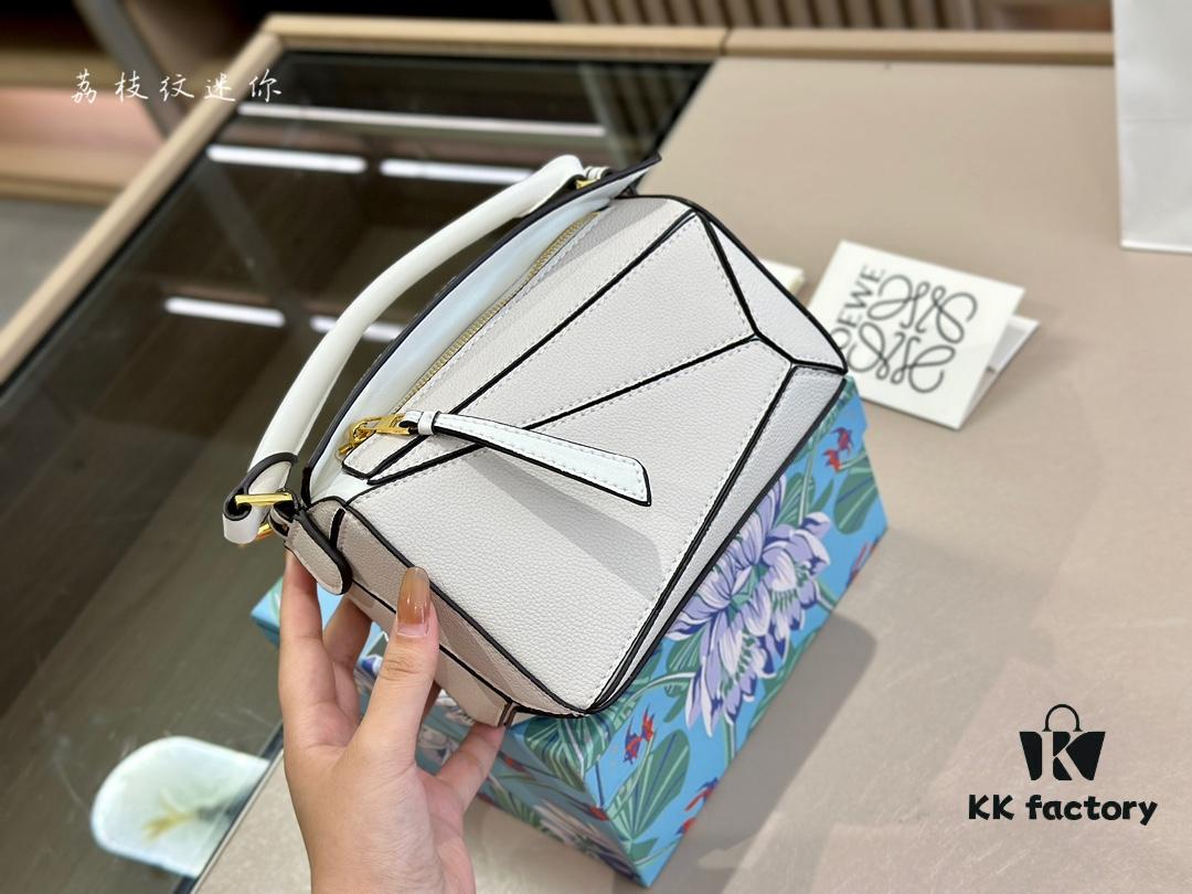 Loewe Puzzle Mini Geometric Bag