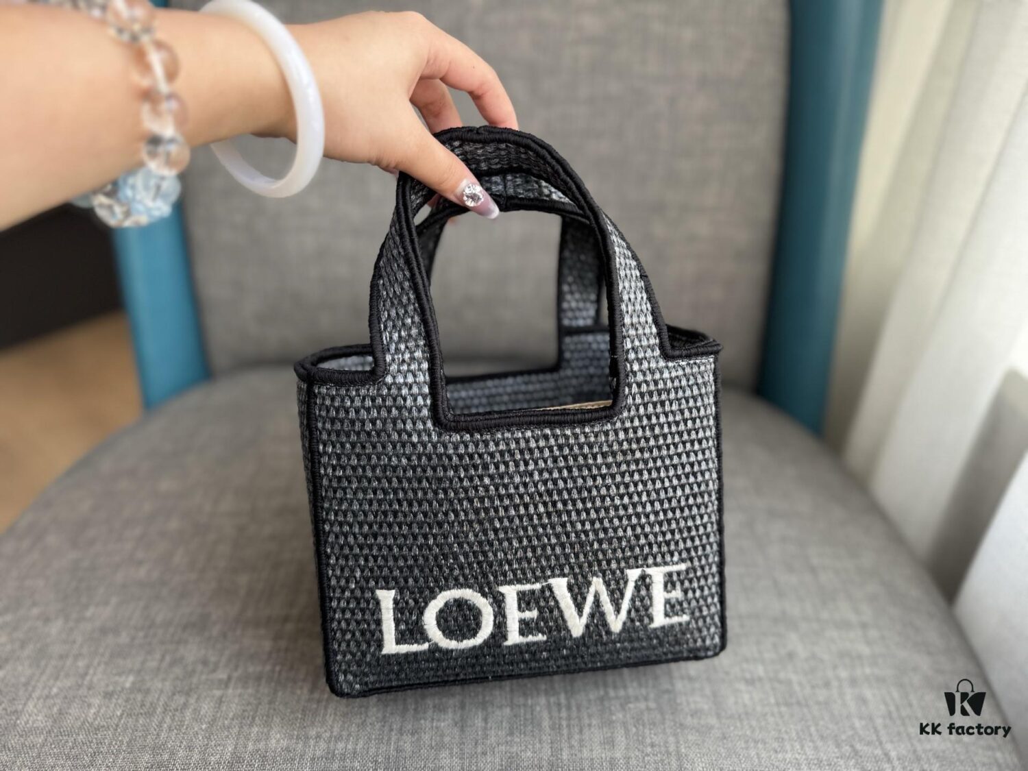Loewe Anagram Basket Embroidered Logo Rattan Woven Shopping Tote Beach Bag Summer New Arrival Basket Bag Woven Leather-Trimmed Tote for Beach and Vacation