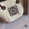 LOEWE Roewe Mini Straw Bag, Small Size, Essential for Beach Outings, 25*20cm