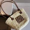LOEWE Roewe Mini Straw Bag, Small Size, Essential for Beach Outings, 25*20cm