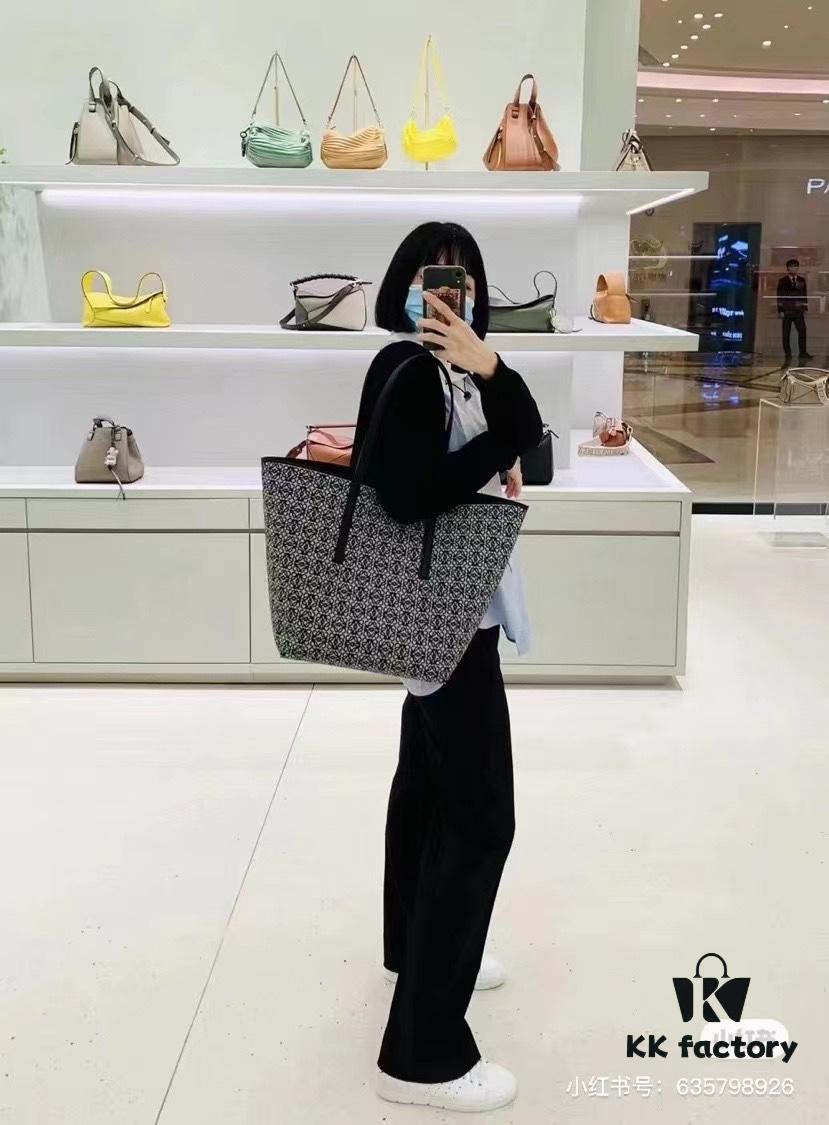 Loewe & T Tote Embroidered Jacquard Fabric with Leather — Shopping Bag