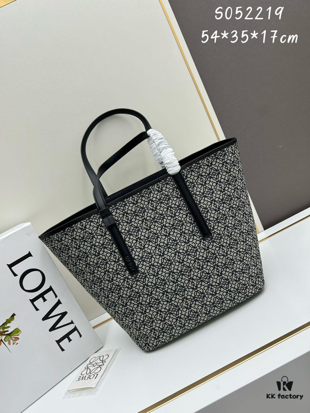 Loewe & T Tote Embroidered Jacquard Fabric with Leather — Shopping Bag