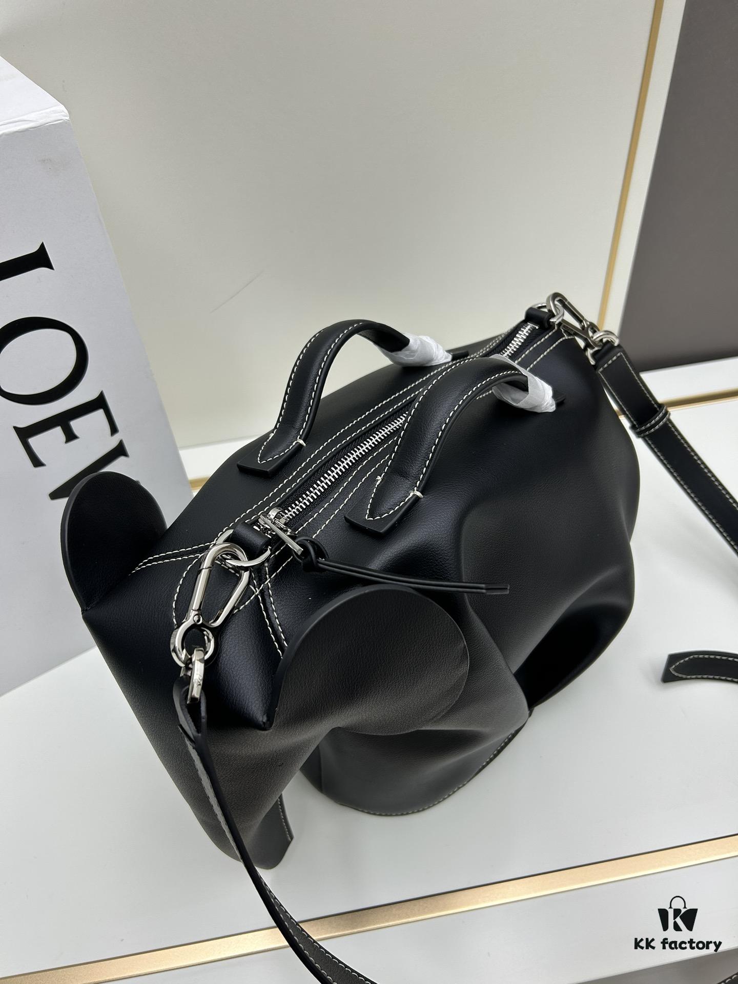 Loewe🌟 Classic Calfskin Elephant Handbag Arrived 👏