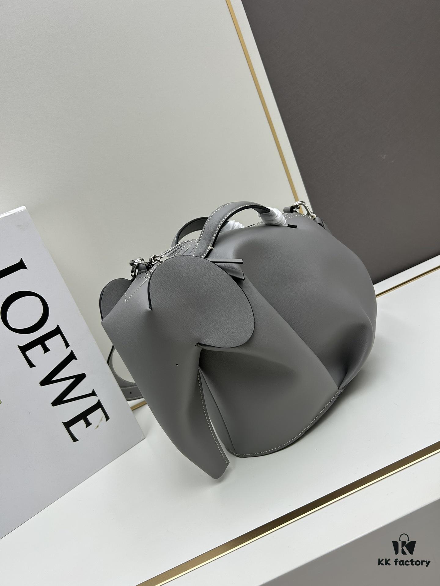 Loewe🌟 Classic Calfskin Elephant Handbag Arrived👏