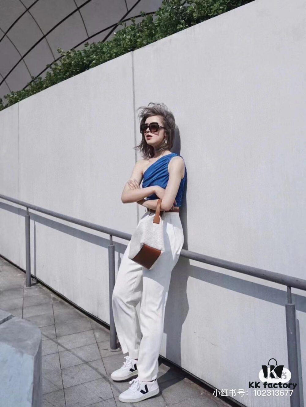 Large Loewe Cubi Monogram Lunch Box Bag – Fabric with Brown Trim