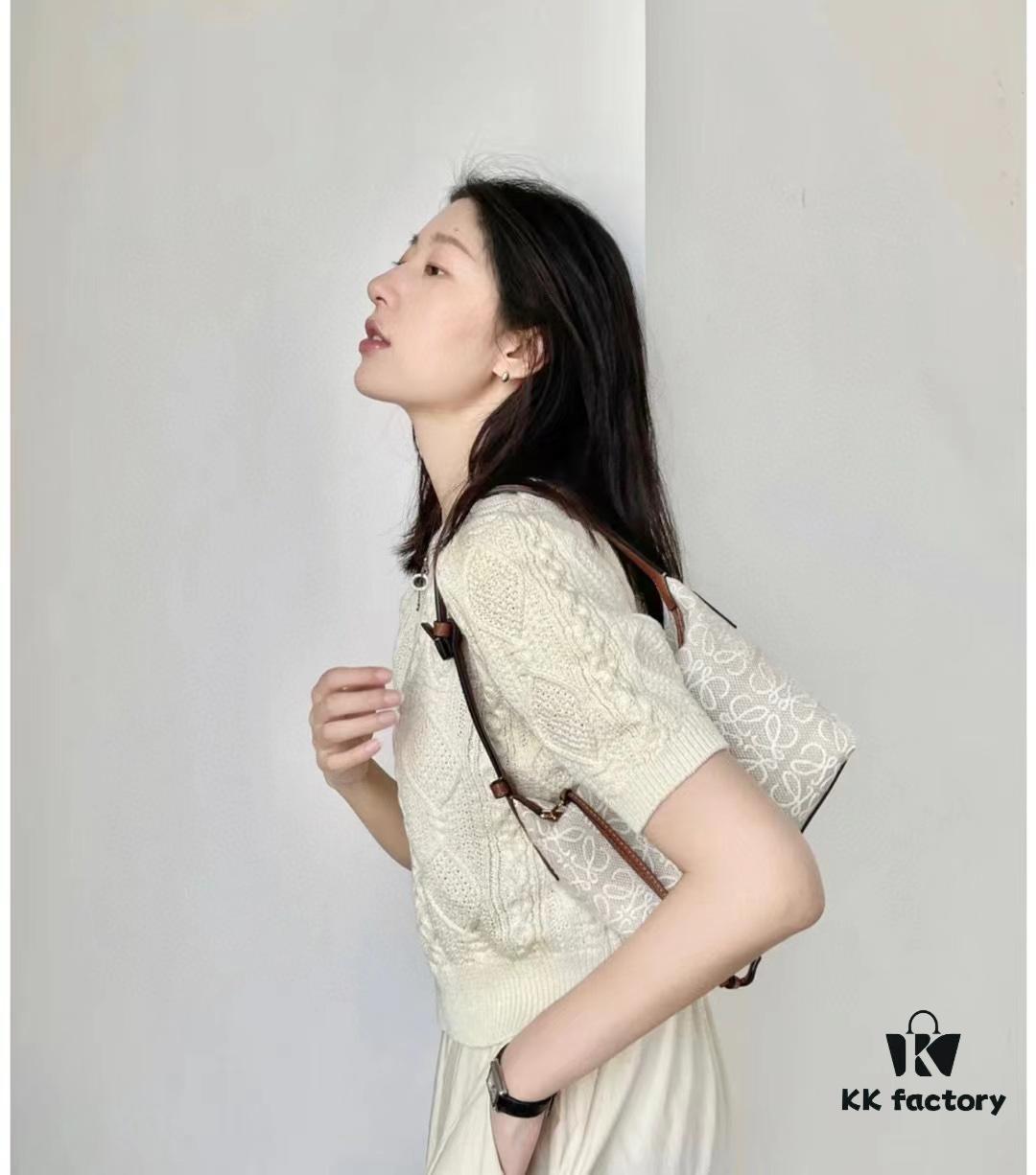 Large Loewe Cubi Monogram Lunch Box Bag – Fabric with Brown Trim