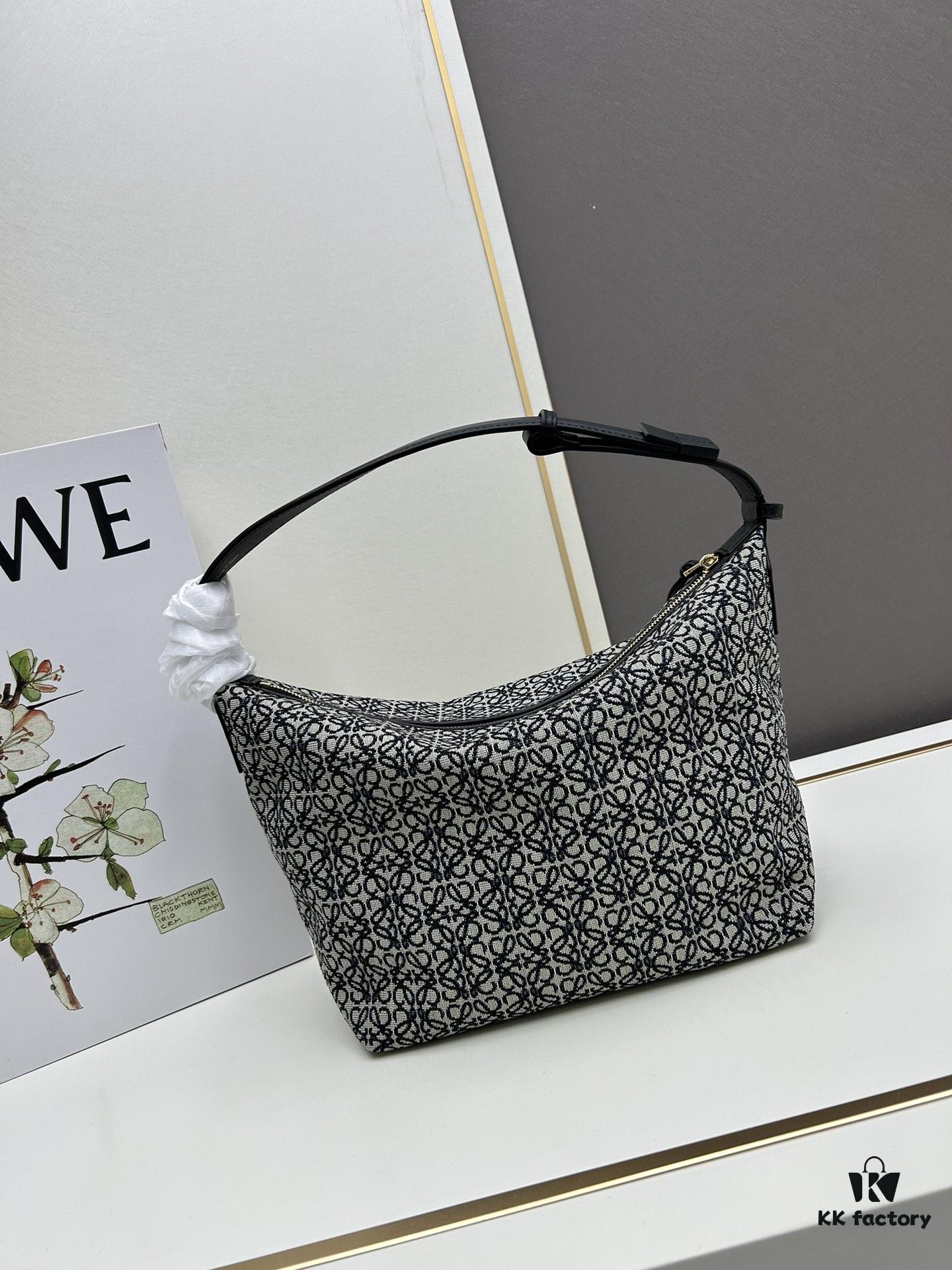 Large Loewe Cubi Canvas Lunch Box Bag – Beige Fabric with Brown Trim