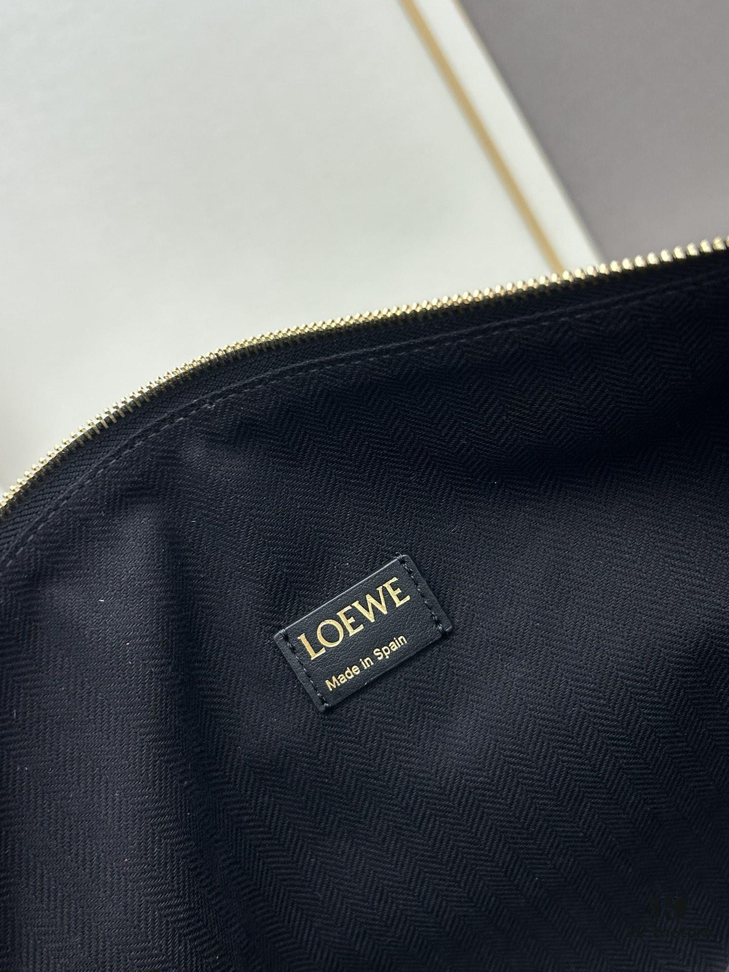 Large Loewe Cubi Canvas Lunch Box Bag – Beige Fabric with Brown Trim