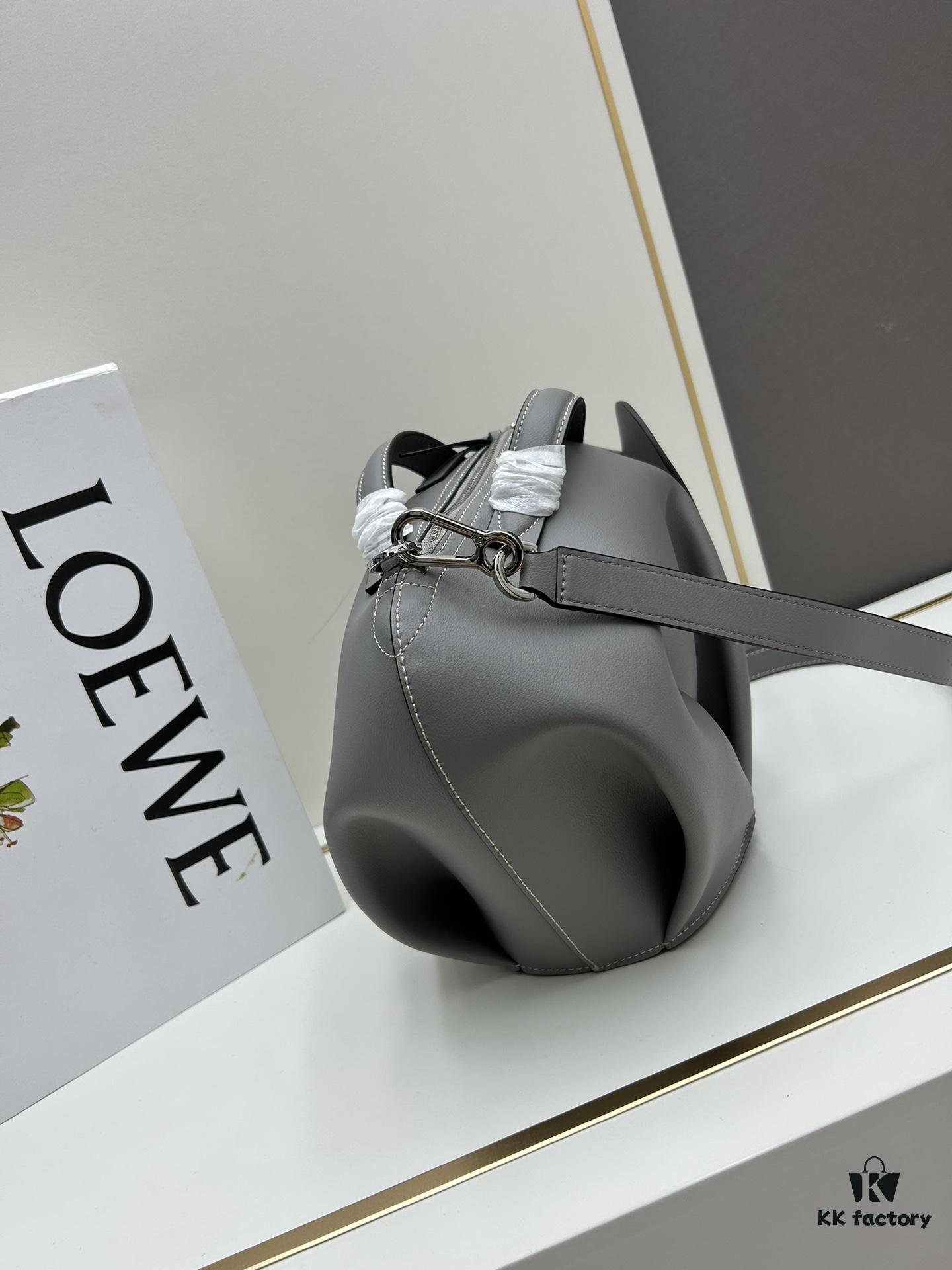 Loewe🌟 Classic Calfskin Elephant Handbag Arrived👏