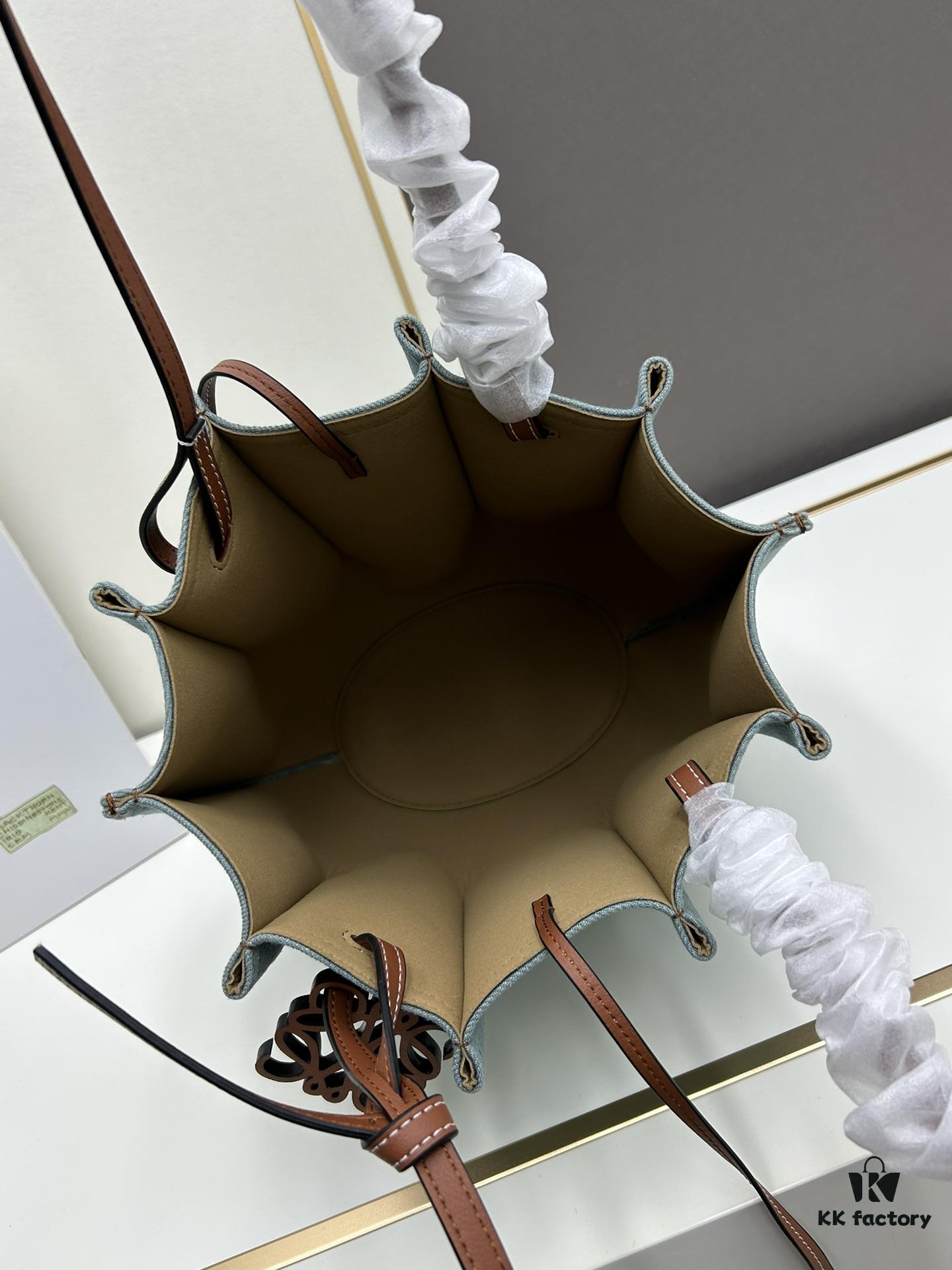 Loewe Shell Tote Mini Bag, Model S420280