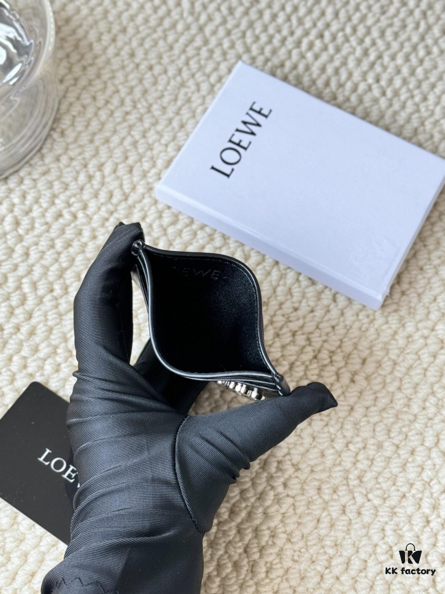 Loewe New Arrival Card Holder Restock! Metal Logo Version Now Available
