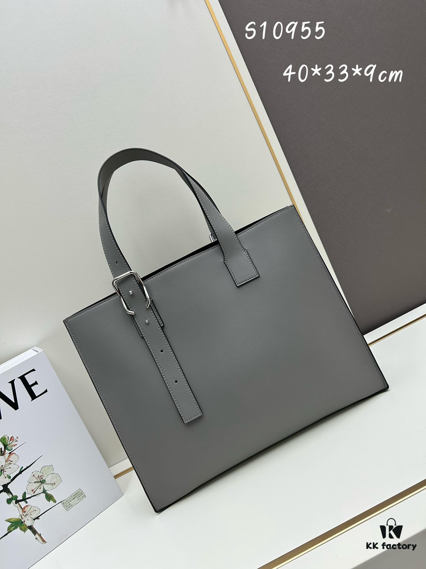 Leather and Fabric Loewe Buckle Tote Bag