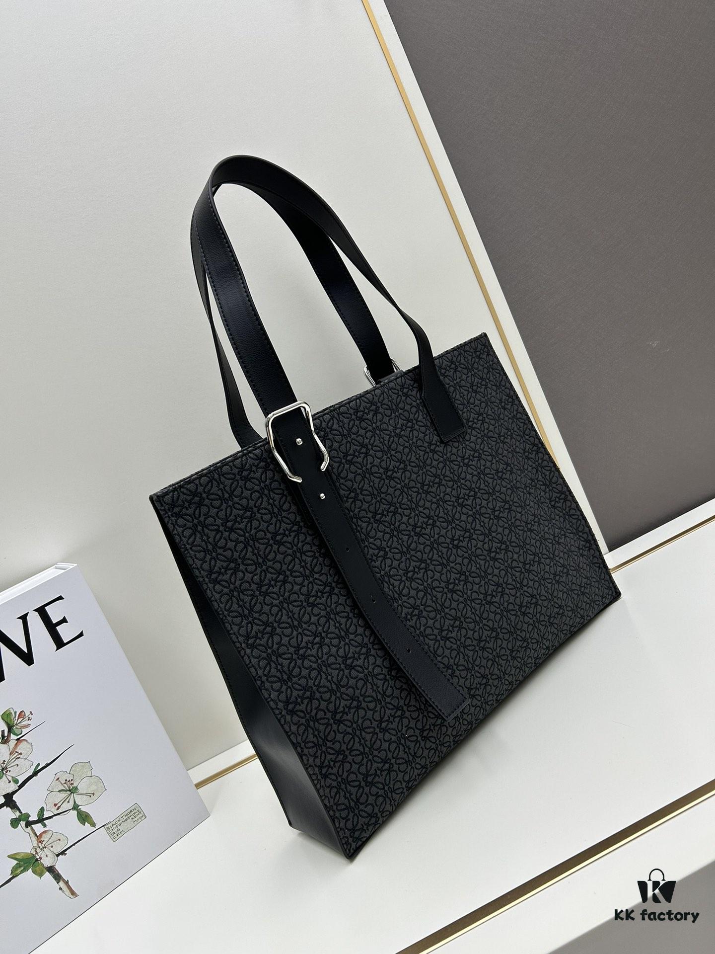 Leather and Fabric Loewe Buckle Tote Bag