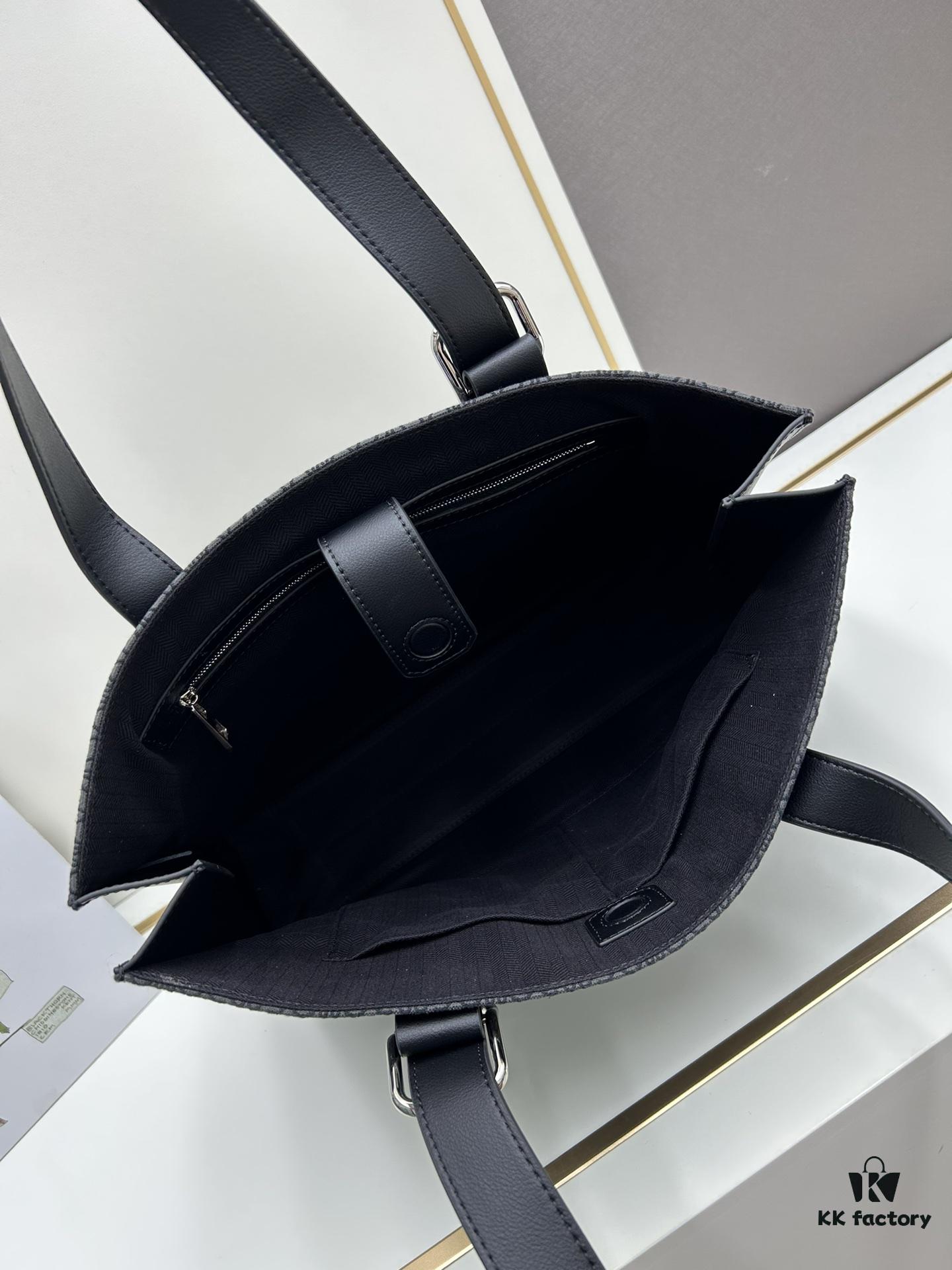 Leather and Fabric Loewe Buckle Tote Bag