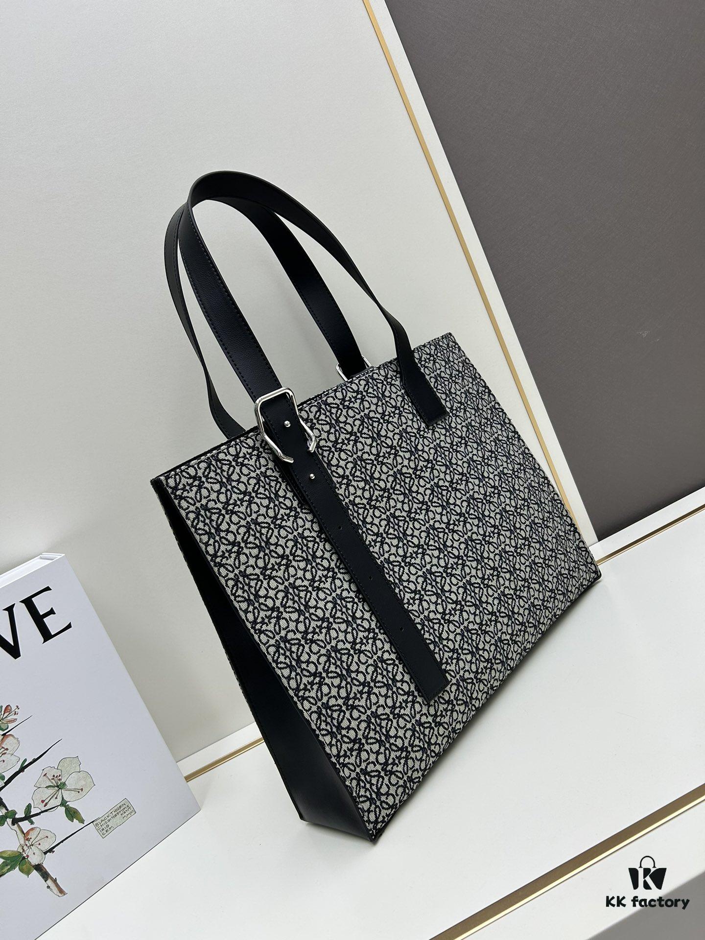 Leather and Fabric Loewe Buckle Tote Bag