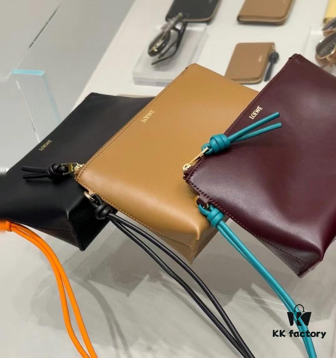 2024 New Arrival Knot T Shiny Nappa Leather Clutch Bag Model S3045