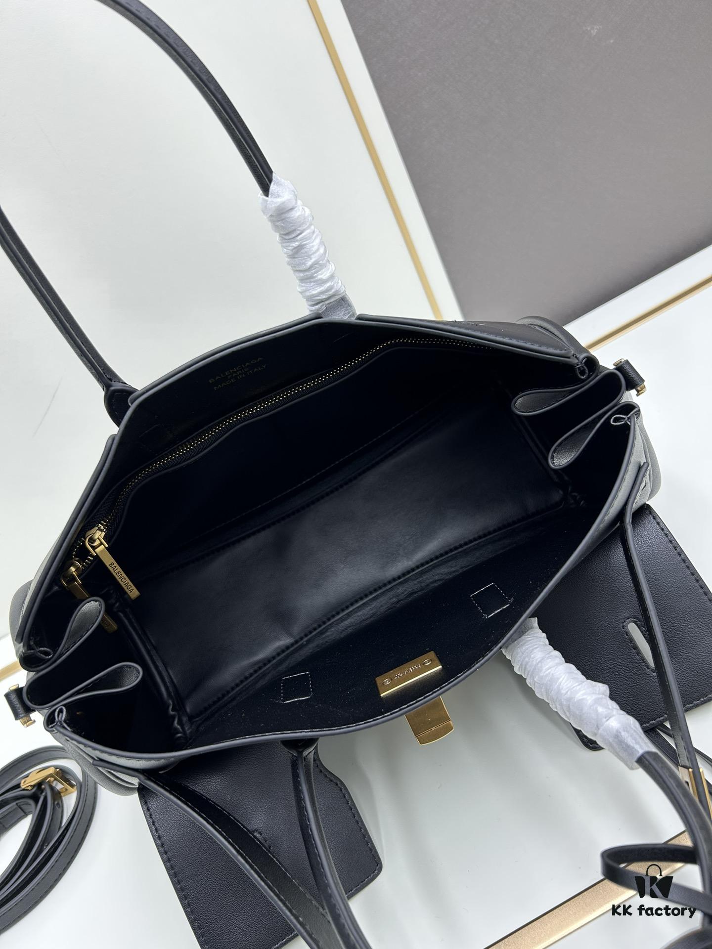 Vlog 🛍️ Details | Balenciaga Bel Air Minimalist and Stylish