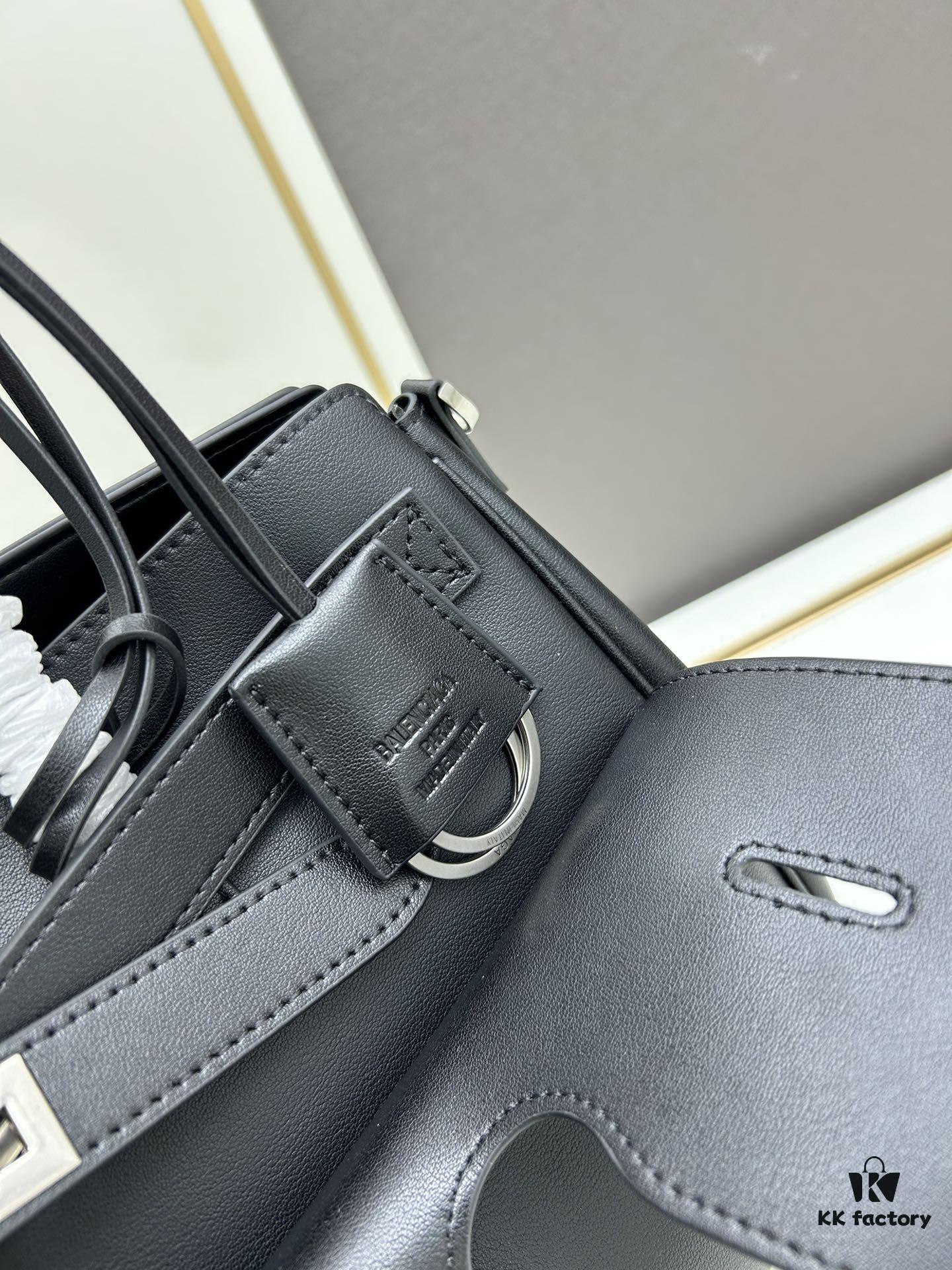 Vlog 🛍️ Details | Balenciaga Bel Air Minimalist and Stylish