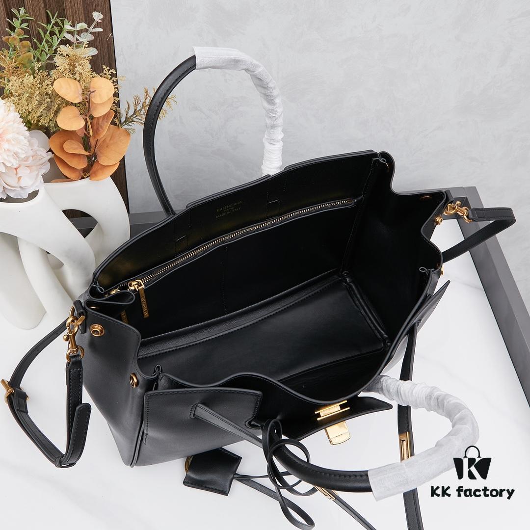 Vlog 🛍️ Details | Balenciaga Bel Air Minimalist and Stylish