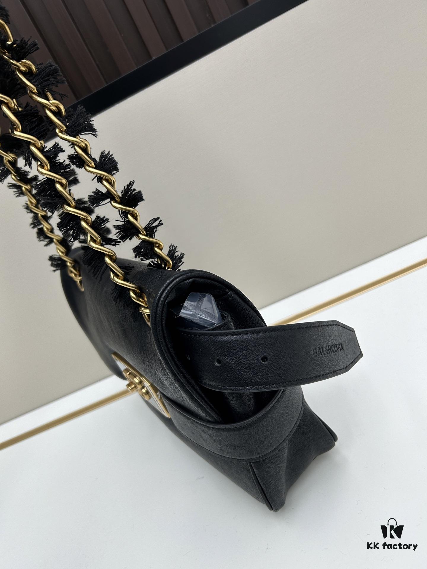 Small Size 💰 Luxury Commuter Bag 💜 A Cool Item Worth Having, Made of Imported Full-Grain Leather