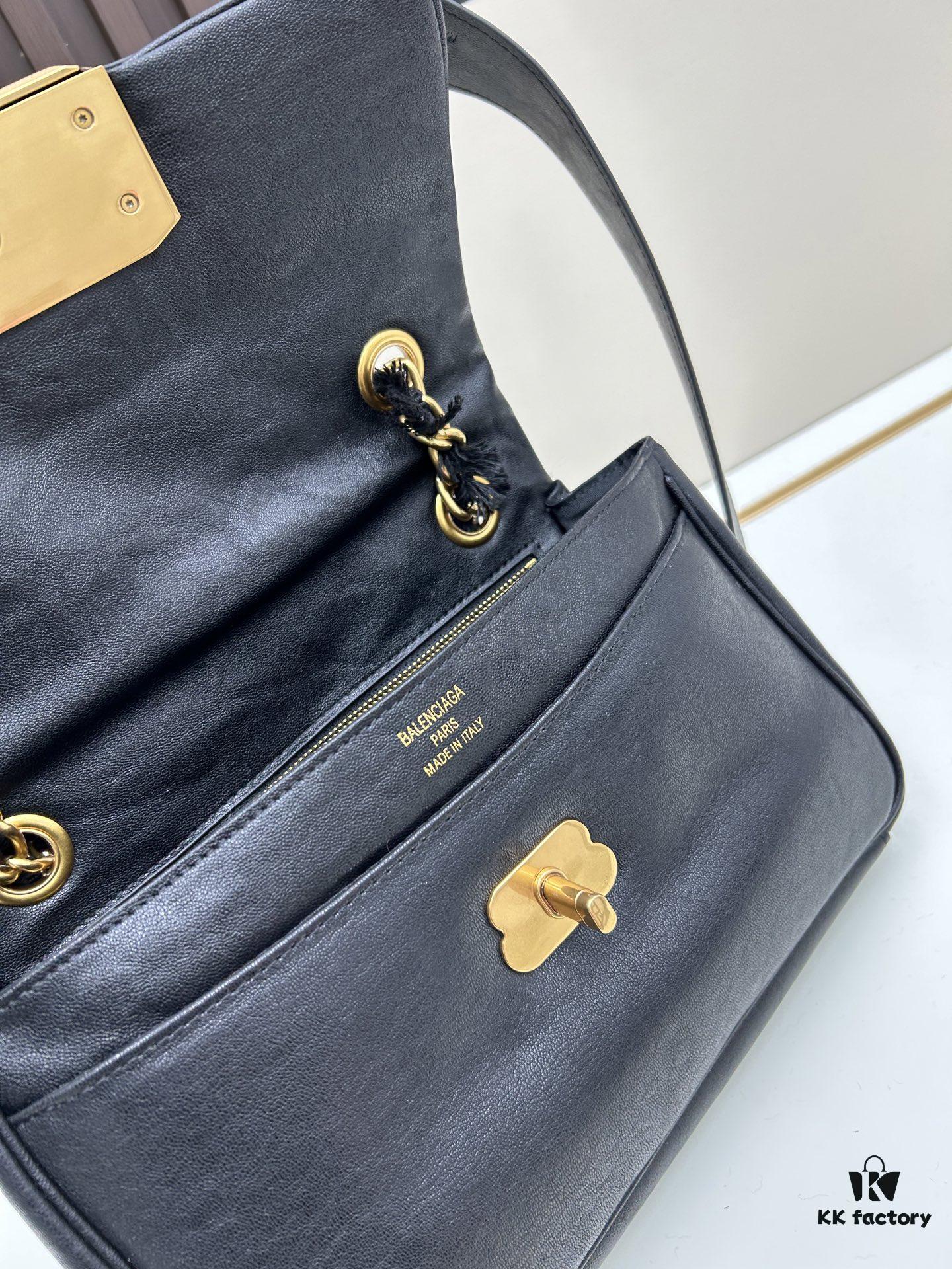 Small Size 💰 Luxury Commuter Bag 💜 A Cool Item Worth Having, Made of Imported Full-Grain Leather