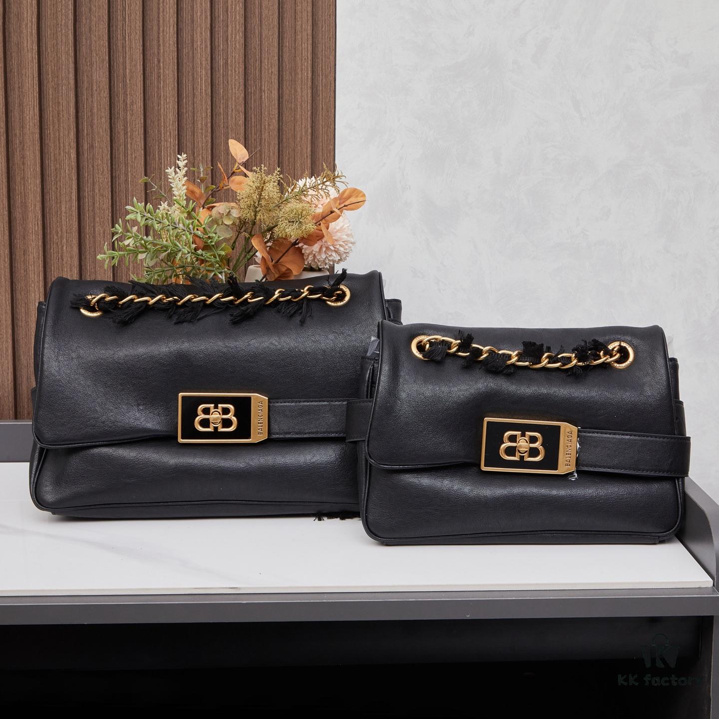 Small Size 💰 Premium Commuter Bag 💜 A Cool Item Worth Owning, Made of Imported Full-Grain Leather