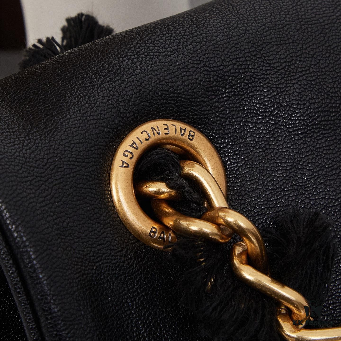 Small Size 💰 Premium Commuter Bag 💜 A Cool Item Worth Owning, Made of Imported Full-Grain Leather