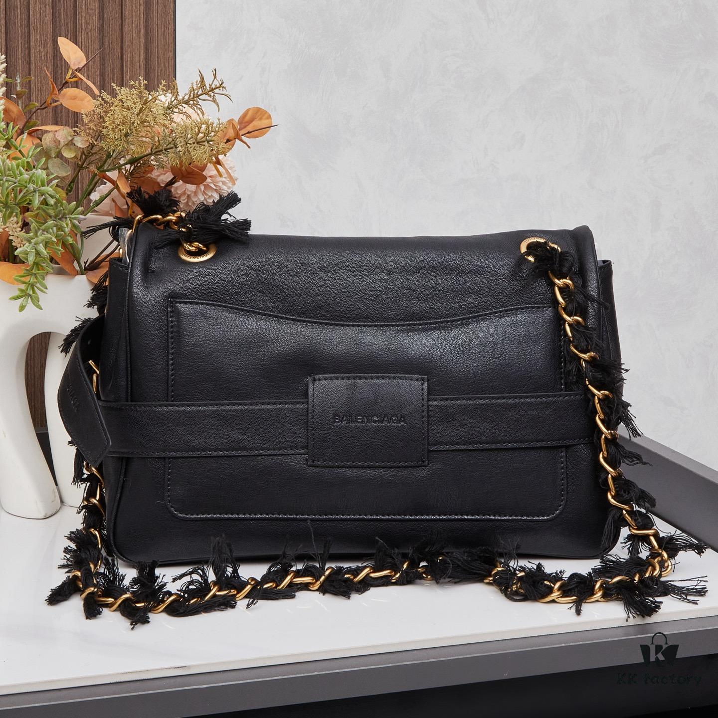 Large Size Luxury Commuter Bag 💜 Cool Must-Have Item, Made of Imported Full-Grain Leather