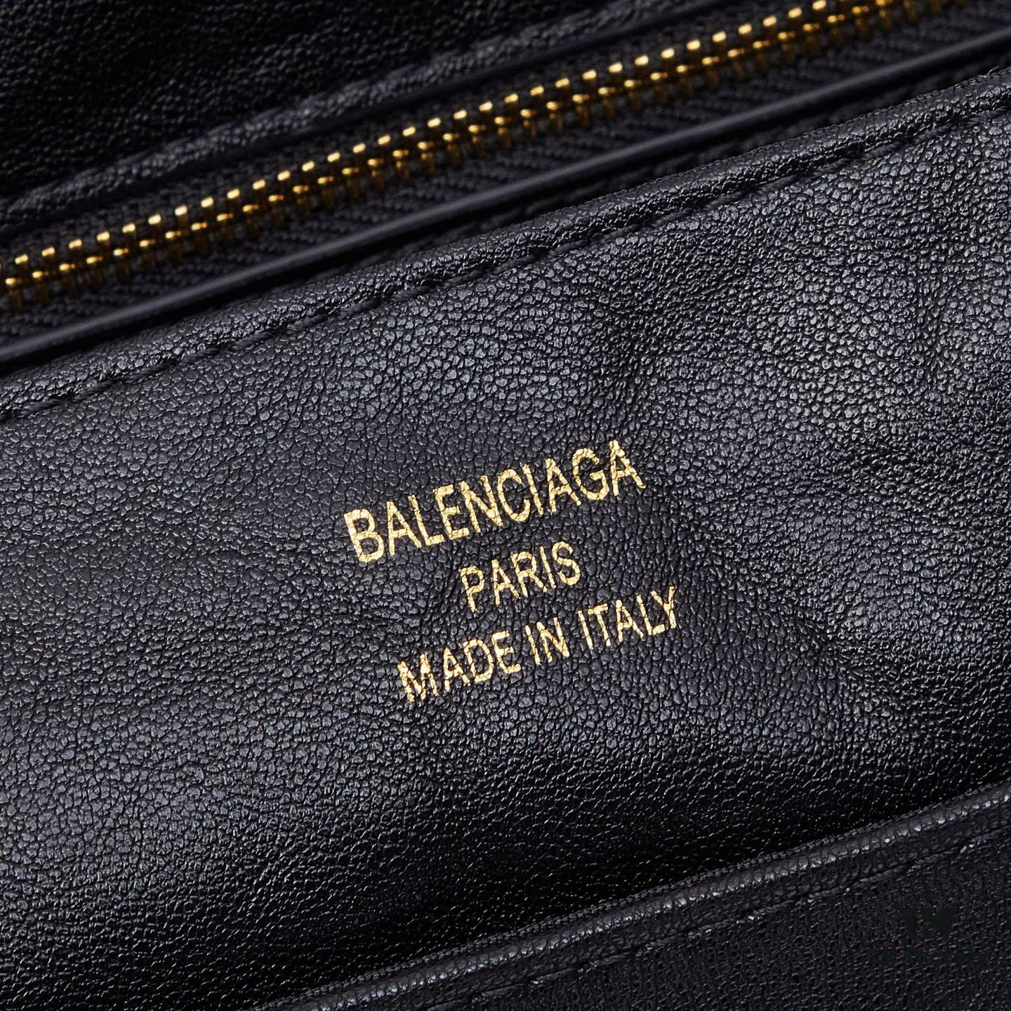 Large Size Luxury Commuter Bag 💜 Cool Must-Have Item, Made of Imported Full-Grain Leather