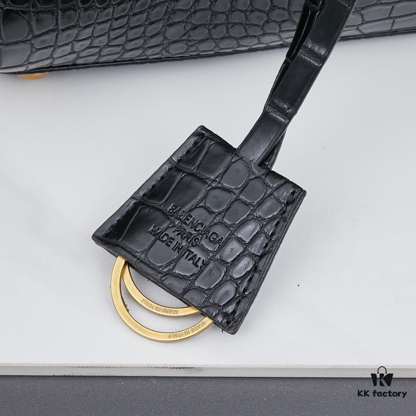 Large Paris Fashion 2025 Skyline Belair Carry All Handbag