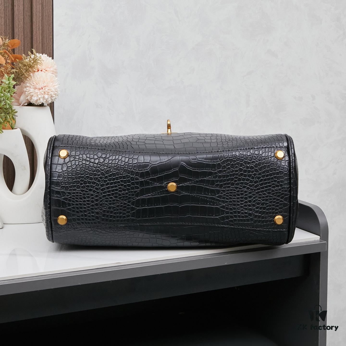 Large Paris Fashion 2025 Skyline Belair Carry All Handbag