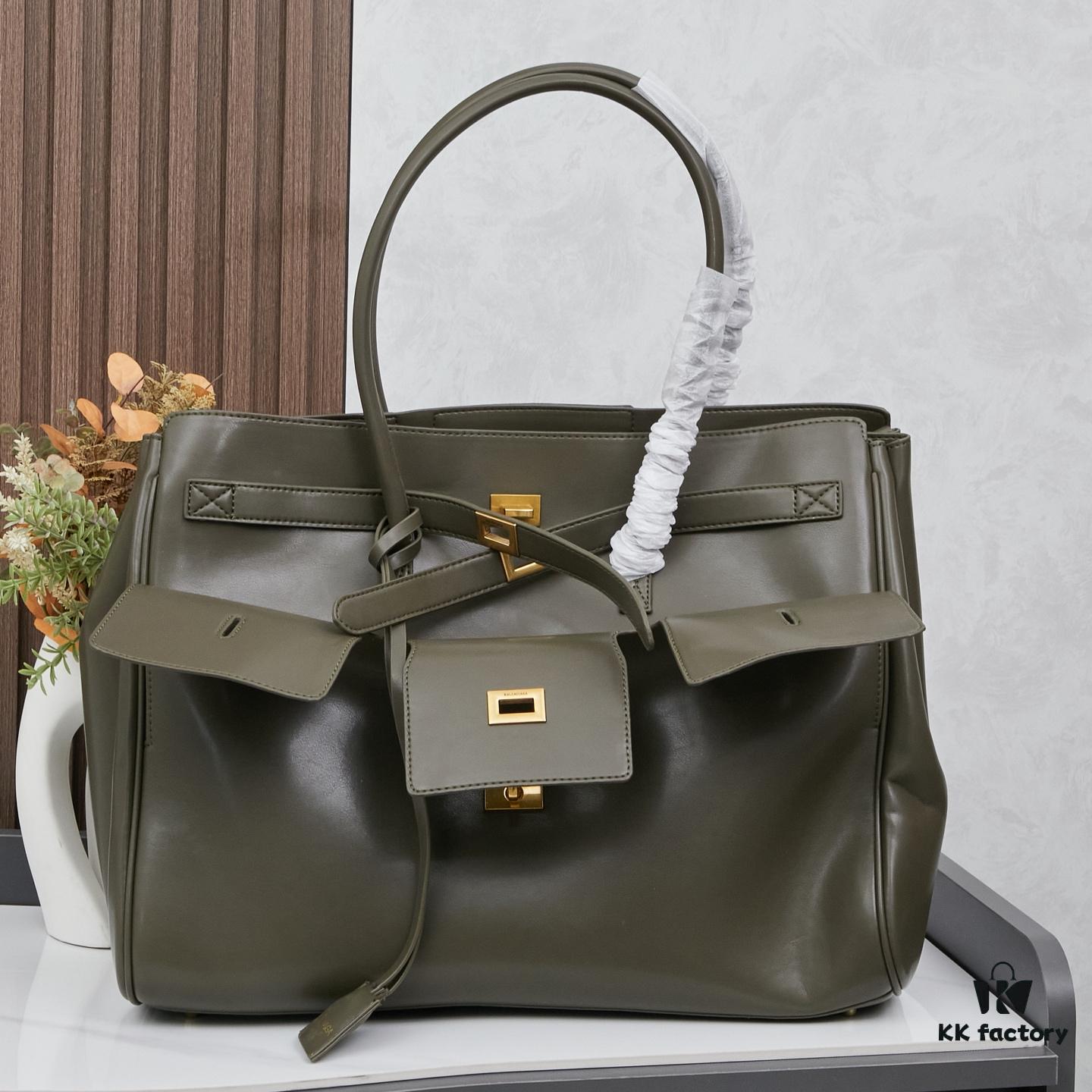 Large Paris Fashion 2025 Balenciaga Belair Carry All Handbag